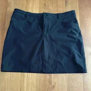 Eddie Bauer Skort- Skirt w/shorts - Black - Size 12